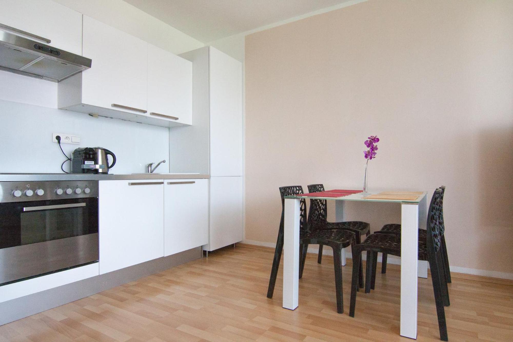 After Six Apartment Bratislava Exterior foto